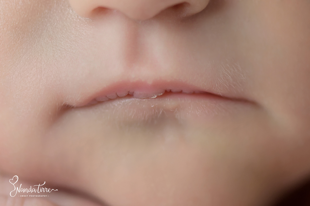 newborn-bebê-baby-fotografia-fotógrafo-foto-book-ensaio-fotográfico-estúdio-nanda-tirre-photo-maternidade-perinatal-cssj-mãe-pai-grávida-gravidez-gestante-gestação-rio-de-janeiro-rj-parto-amamentação-photography-photographer-RJ-recém-nascido-irmãos-gêmeos