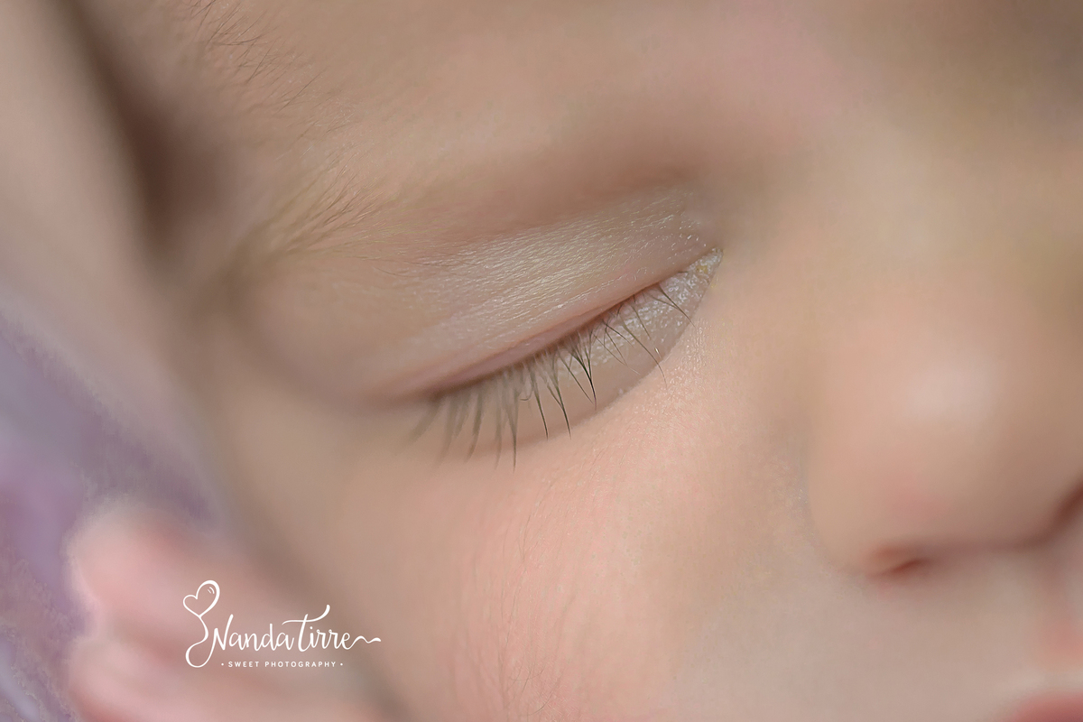 newborn-bebê-baby-fotografia-fotógrafo-foto-book-ensaio-fotográfico-estúdio-nanda-tirre-photo-maternidade-perinatal-cssj-mãe-pai-grávida-gravidez-gestante-gestação-rio-de-janeiro-rj-parto-amamentação-photography-photographer-RJ-recém-nascido-irmãos-gêmeos