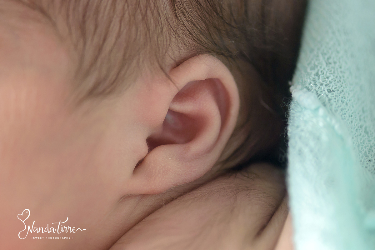 newborn-bebê-baby-fotografia-fotógrafo-foto-book-ensaio-fotográfico-estúdio-nanda-tirre-photo-maternidade-perinatal-cssj-mãe-pai-grávida-gravidez-gestante-gestação-rio-de-janeiro-rj-parto-amamentação-photography-photographer-RJ-recém-nascido-irmãos-gêmeos