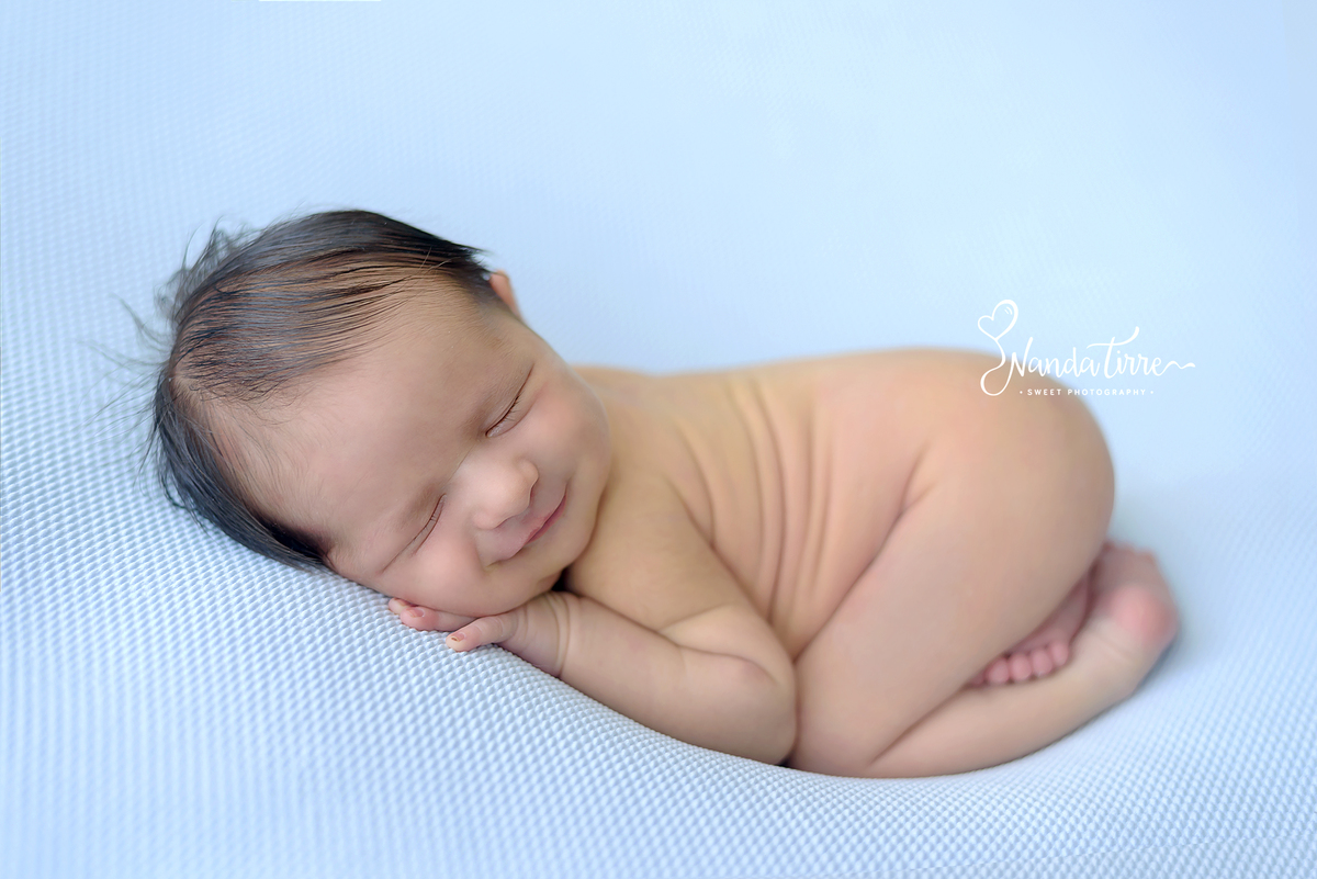 newborn-bebê-baby-fotografia-fotógrafo-foto-book-ensaio-fotográfico-estúdio-nanda-tirre-photo-maternidade-perinatal-cssj-mãe-pai-grávida-gravidez-gestante-gestação-rio-de-janeiro-rj-parto-amamentação-photography-photographer-RJ-recém-nascido-rio-recem