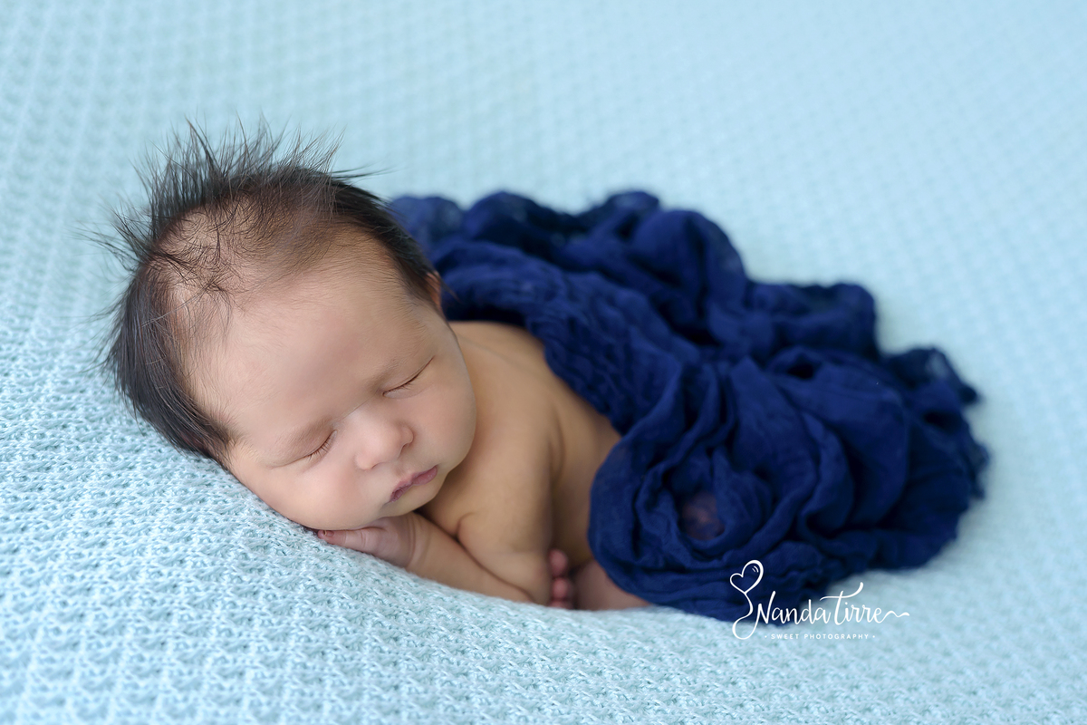newborn-bebê-baby-fotografia-fotógrafo-foto-book-ensaio-fotográfico-estúdio-nanda-tirre-photo-maternidade-perinatal-cssj-mãe-pai-grávida-gravidez-gestante-gestação-rio-de-janeiro-rj-parto-amamentação-photography-photographer-RJ-recém-nascido-rio-recem