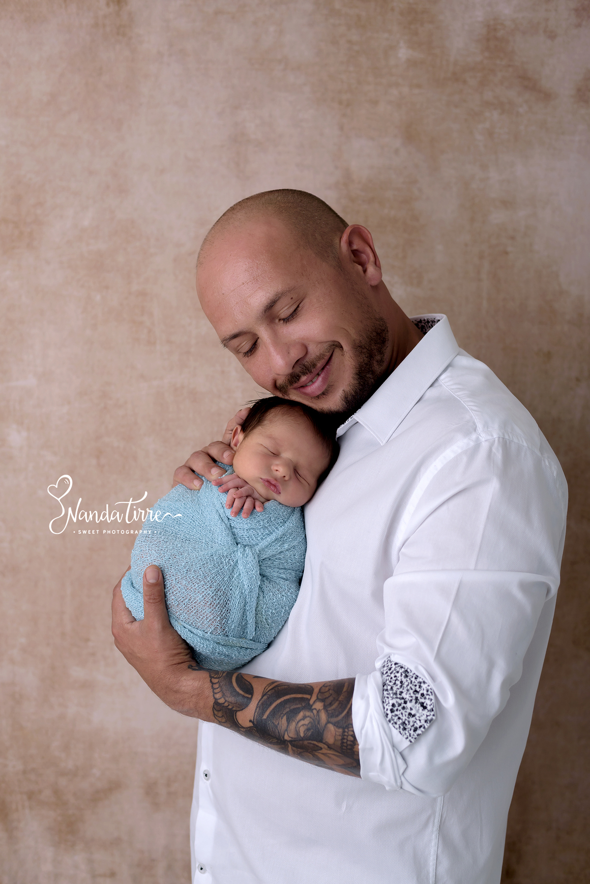 newborn-bebê-baby-fotografia-fotógrafo-foto-book-ensaio-fotográfico-estúdio-nanda-tirre-photo-maternidade-perinatal-cssj-mãe-pai-grávida-gravidez-gestante-gestação-rio-de-janeiro-rj-parto-amamentação-photography-photographer-RJ-recém-nascido-rio-recem