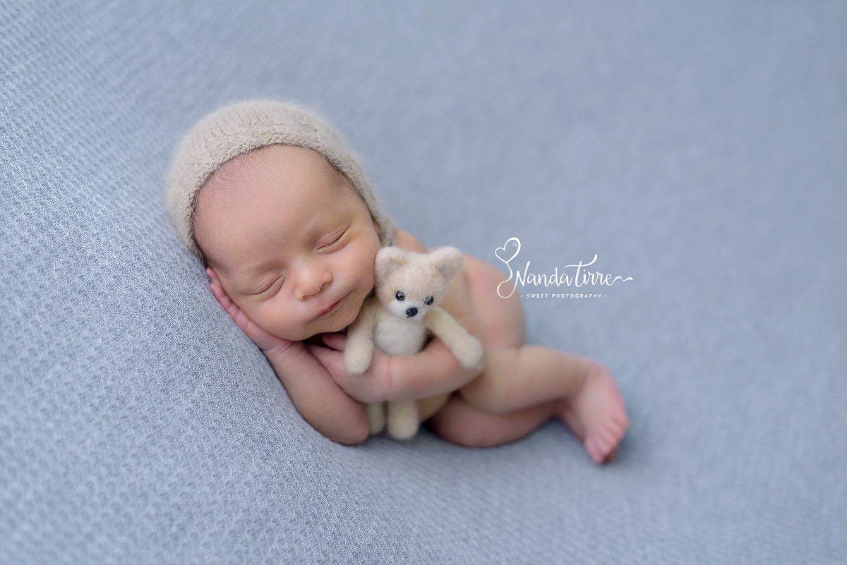 newborn-bebê-baby-fotografia-fotógrafo-foto-book-ensaio-fotográfico-estúdio-nanda-tirre-photo-maternidade-perinatal-cssj-mãe-pai-grávida-gravidez-gestante-gestação-rio-de-janeiro-rj-parto-amamentação-photography-photographer-RJ-recém-nascido-rio-recem