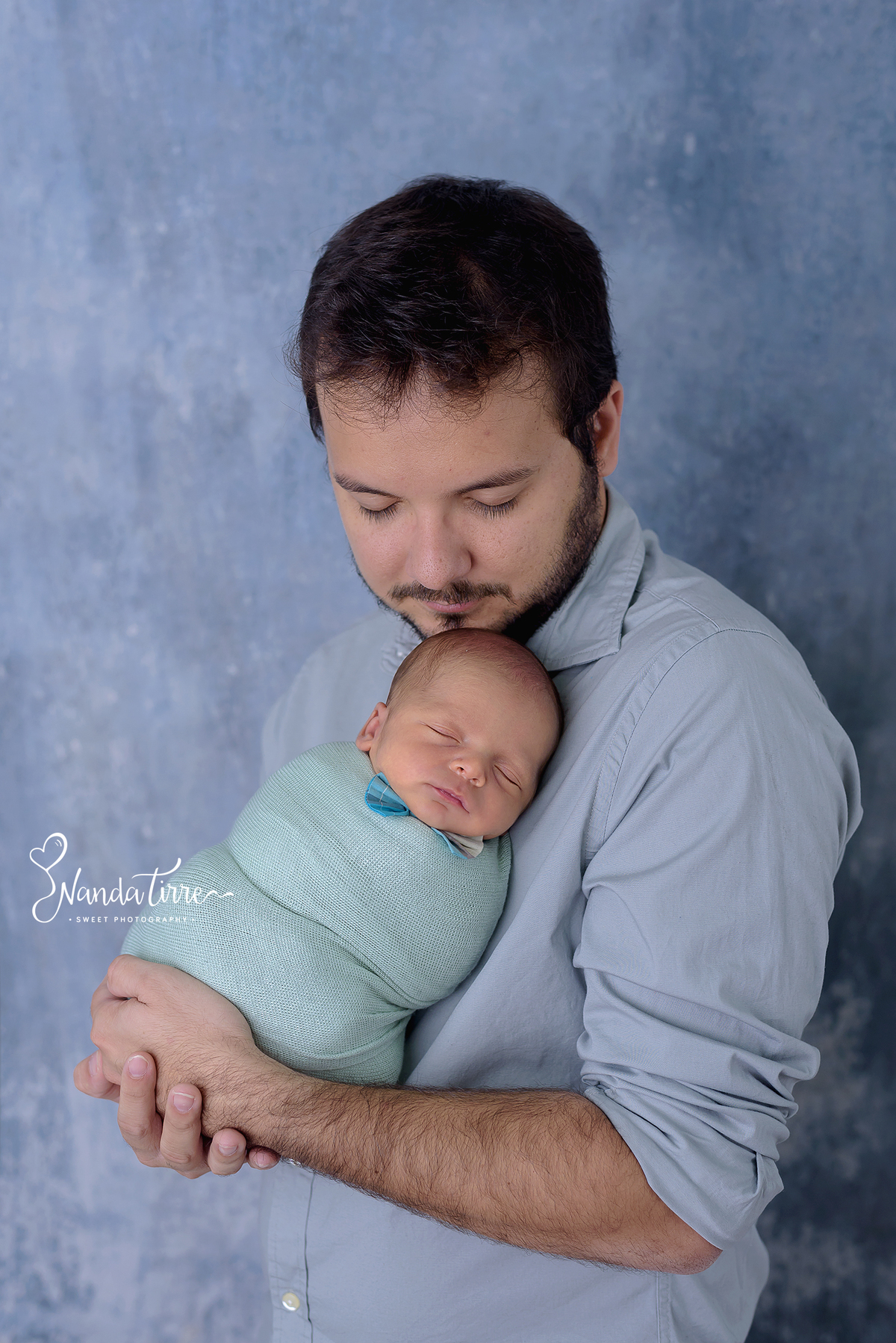 newborn-bebê-baby-fotografia-fotógrafo-foto-book-ensaio-fotográfico-estúdio-nanda-tirre-photo-maternidade-perinatal-cssj-mãe-pai-grávida-gravidez-gestante-gestação-rio-de-janeiro-rj-parto-amamentação-photography-photographer-RJ-recém-nascido-rio-recem