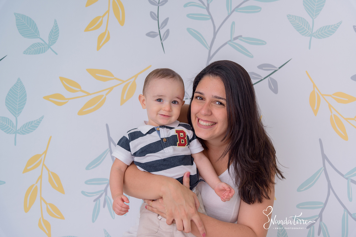 bebê-baby-fotografia-fotógrafo-foto-book-ensaio-fotográfico-estúdio-nanda-tirre-photo-criança-cake-smash-the-primeiro-aniversário-aninho-festa-mãe-pai-rio-de-janeiro-rj-doce-bolo-photography-photographer-RJ-um-1-parabéns-bagunça-sessão-splash-banho-comer