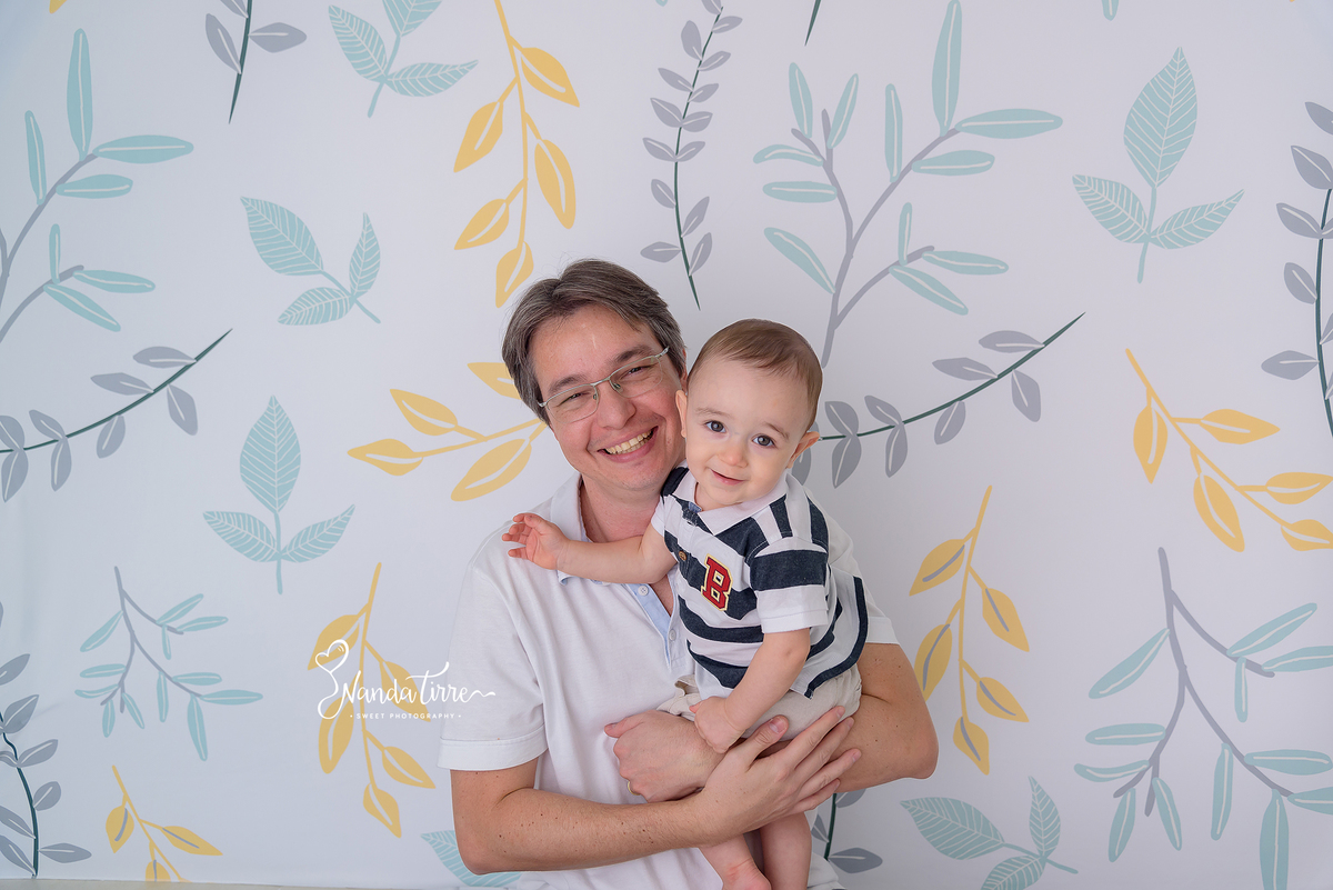 bebê-baby-fotografia-fotógrafo-foto-book-ensaio-fotográfico-estúdio-nanda-tirre-photo-criança-cake-smash-the-primeiro-aniversário-aninho-festa-mãe-pai-rio-de-janeiro-rj-doce-bolo-photography-photographer-RJ-um-1-parabéns-bagunça-sessão-splash-banho-comer