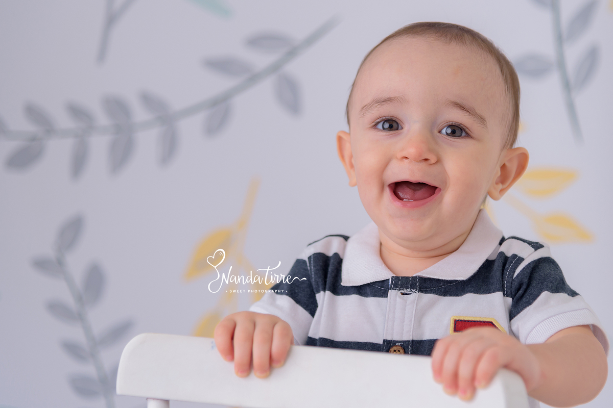 bebê-baby-fotografia-fotógrafo-foto-book-ensaio-fotográfico-estúdio-nanda-tirre-photo-criança-cake-smash-the-primeiro-aniversário-aninho-festa-mãe-pai-rio-de-janeiro-rj-doce-bolo-photography-photographer-RJ-um-1-parabéns-bagunça-sessão-splash-banho-comer