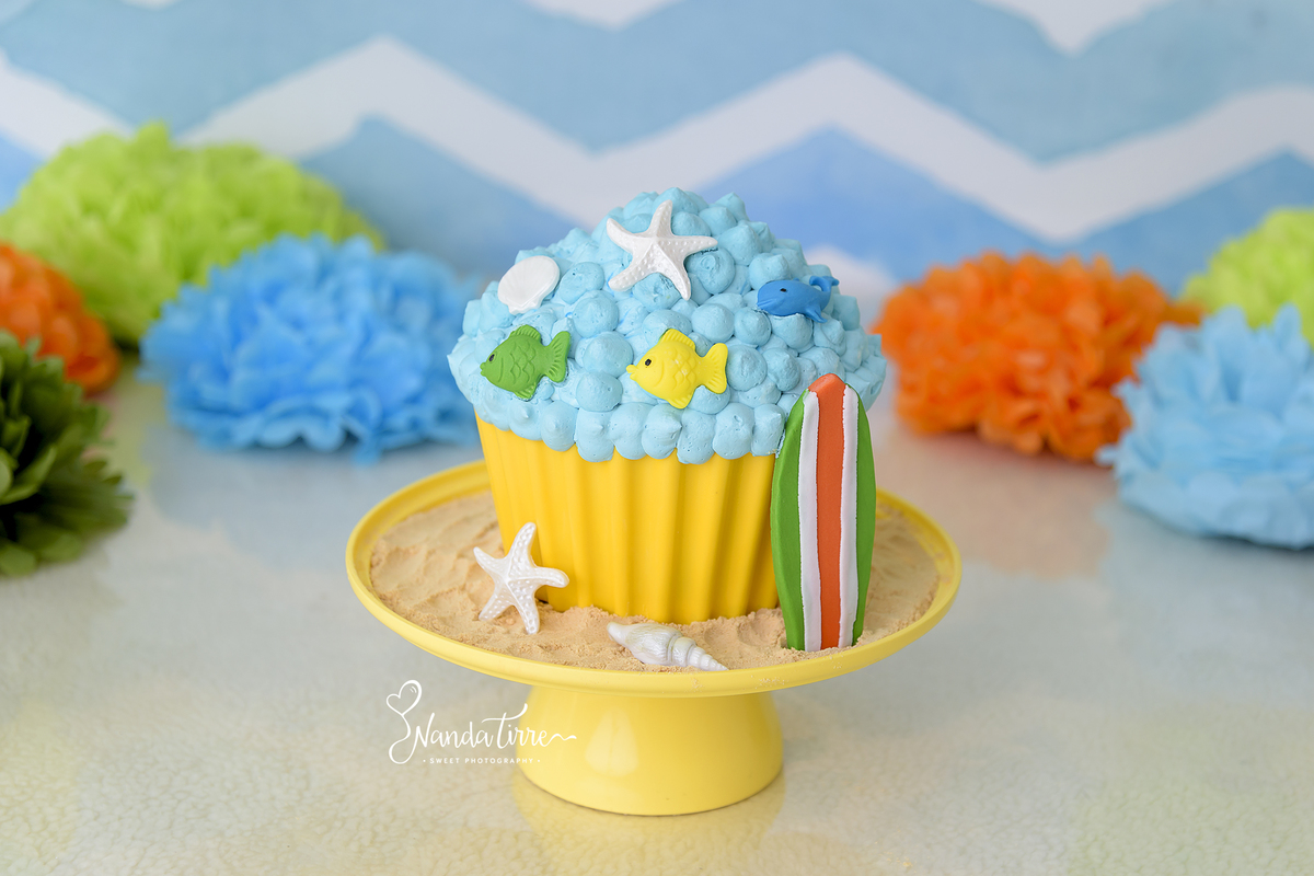 bebê-baby-fotografia-fotógrafo-foto-book-ensaio-fotográfico-estúdio-nanda-tirre-photo-criança-cake-smash-the-primeiro-aniversário-aninho-festa-mãe-pai-rio-de-janeiro-rj-doce-bolo-photography-photographer-RJ-um-1-parabéns-bagunça-sessão-splash-banho-comer