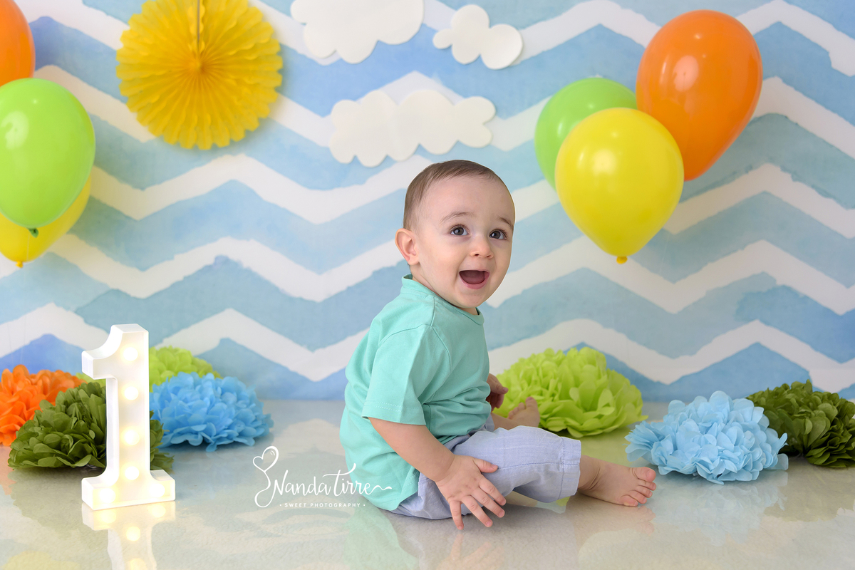 bebê-baby-fotografia-fotógrafo-foto-book-ensaio-fotográfico-estúdio-nanda-tirre-photo-criança-cake-smash-the-primeiro-aniversário-aninho-festa-mãe-pai-rio-de-janeiro-rj-doce-bolo-photography-photographer-RJ-um-1-parabéns-bagunça-sessão-splash-banho-comer