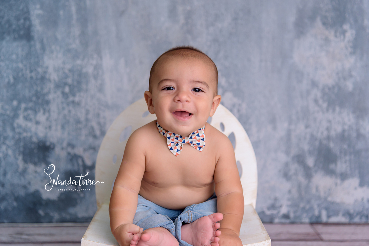 bebê-baby-fotografia-fotógrafo-foto-book-ensaio-fotográfico-estúdio-nanda-tirre-photo-acompanhamento-mãe-pai-rio-de-janeiro-rj-amamentação-photography-photographer-RJ-criança-família-kids-infância-infantil-mês-meses-fotógrafa-fotos-sessão-crescimento