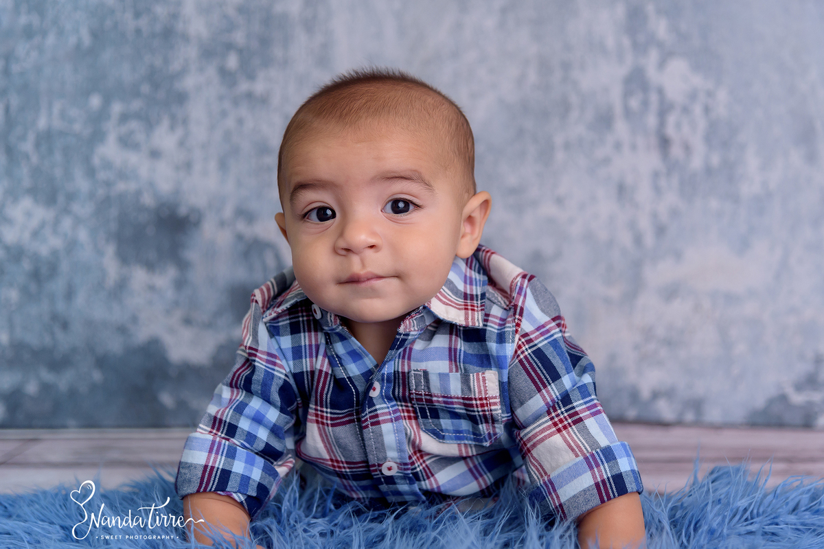 bebê-baby-fotografia-fotógrafo-foto-book-ensaio-fotográfico-estúdio-nanda-tirre-photo-acompanhamento-mãe-pai-rio-de-janeiro-rj-amamentação-photography-photographer-RJ-criança-família-kids-infância-infantil-mês-meses-fotógrafa-fotos-sessão-crescimento