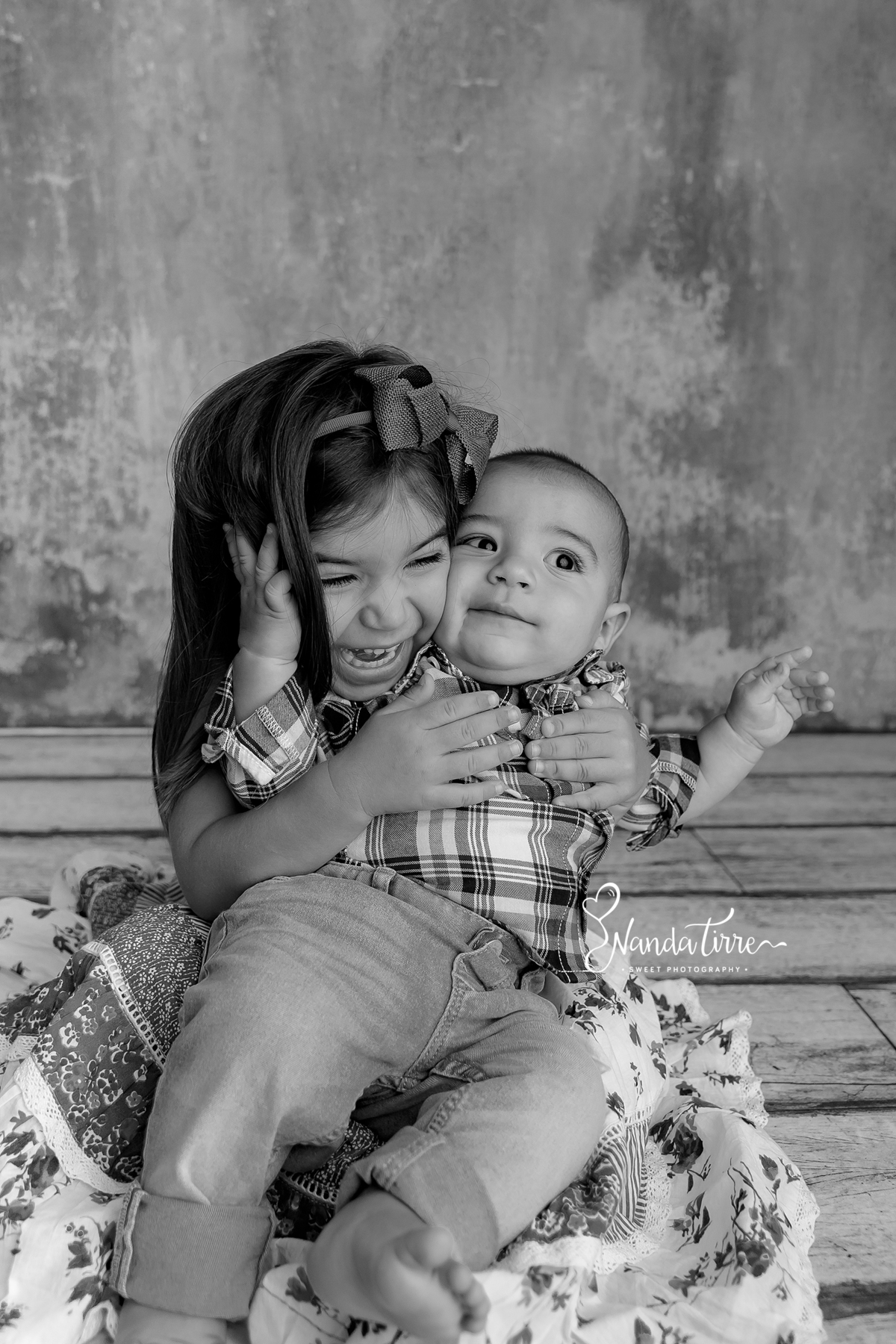 bebê-baby-fotografia-fotógrafo-foto-book-ensaio-fotográfico-estúdio-nanda-tirre-photo-acompanhamento-mãe-pai-rio-de-janeiro-rj-amamentação-photography-photographer-RJ-criança-família-kids-infância-infantil-mês-meses-fotógrafa-fotos-sessão-crescimento