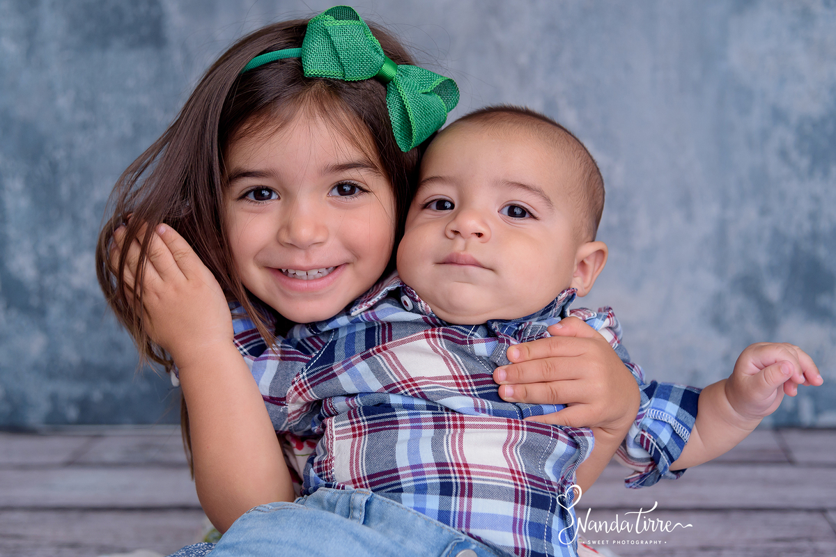 bebê-baby-fotografia-fotógrafo-foto-book-ensaio-fotográfico-estúdio-nanda-tirre-photo-acompanhamento-mãe-pai-rio-de-janeiro-rj-amamentação-photography-photographer-RJ-criança-família-kids-infância-infantil-mês-meses-fotógrafa-fotos-sessão-crescimento