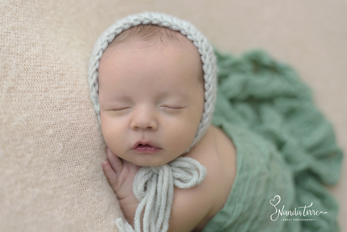 newborn-bebê-baby-fotografia-fotógrafo-book-ensaio-fotográfico-estúdio-nanda-tirre-photo-maternidade-perinatal-cssj-mãe-pai-grávida-gravidez-gestante-gestação-rio-de-janeiro-rj-parto-amamentação-photography-photographer-RJ-recém-nascido-isabela-freitas