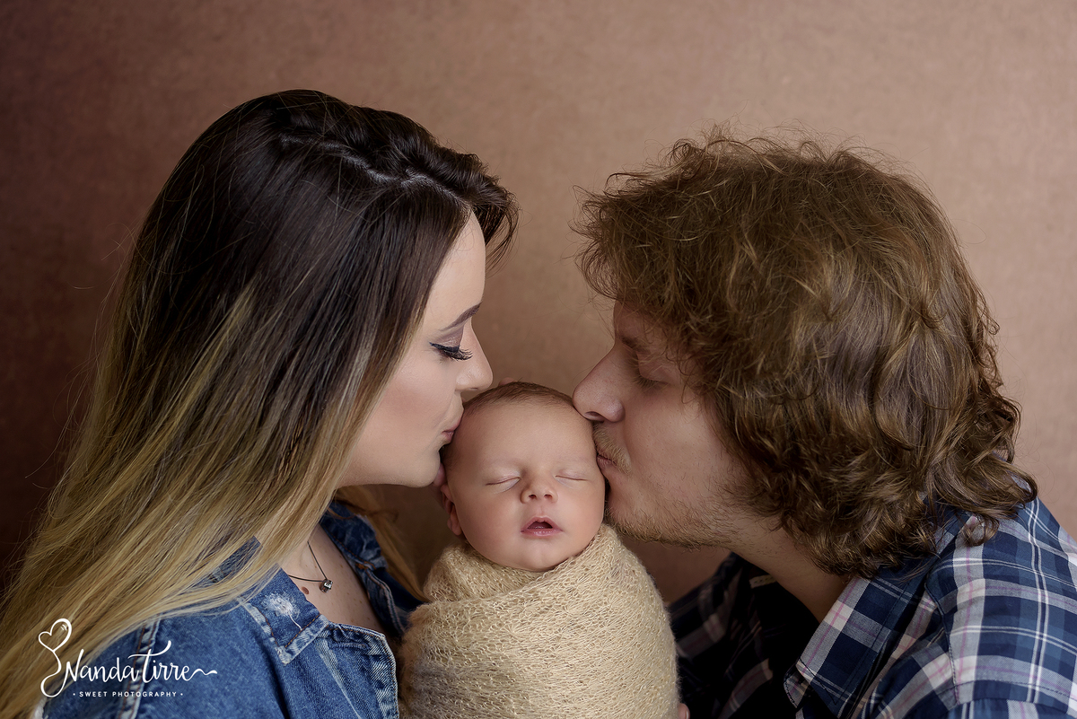 newborn-bebê-baby-fotografia-fotógrafo-book-ensaio-fotográfico-estúdio-nanda-tirre-photo-maternidade-perinatal-cssj-mãe-pai-grávida-gravidez-gestante-gestação-rio-de-janeiro-rj-parto-amamentação-photography-photographer-RJ-recém-nascido-isabela-freitas