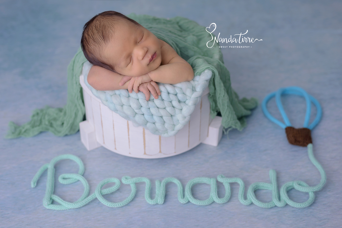 newborn-bebê-baby-fotografia-fotógrafo-foto-book-ensaio-fotográfico-estúdio-nanda-tirre-maternidade-perinatal-mãe-pai-grávida-gravidez-gestante-gestação-rio-de-janeiro-rj-parto-amamentação-RJ-recém-nascido-rio-recem-barra-da-tijuca-nascimento-fotos-nascer