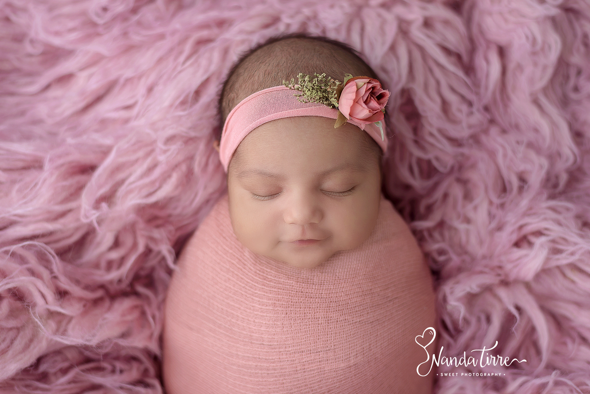 newborn-bebê-baby-fotografia-fotógrafo-foto-book-ensaio-fotográfico-estúdio-nanda-tirre-photo-maternidade-perinatal-cssj-mãe-pai-grávida-gravidez-gestante-gestação-rio-de-janeiro-rj-parto-amamentação-photography-photographer-RJ-recém-nascido-rio-recem
