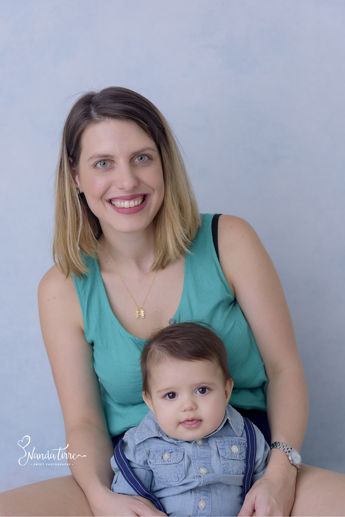 bebê-baby-fotografia-fotógrafo-foto-book-ensaio-fotográfico-estúdio-nanda-tirre-photo-acompanhamento-mãe-pai-rio-de-janeiro-rj-amamentação-photography-photographer-RJ-criança-família-kids-infância-infantil-mês-meses-fotógrafa-fotos-sessão-crescimento