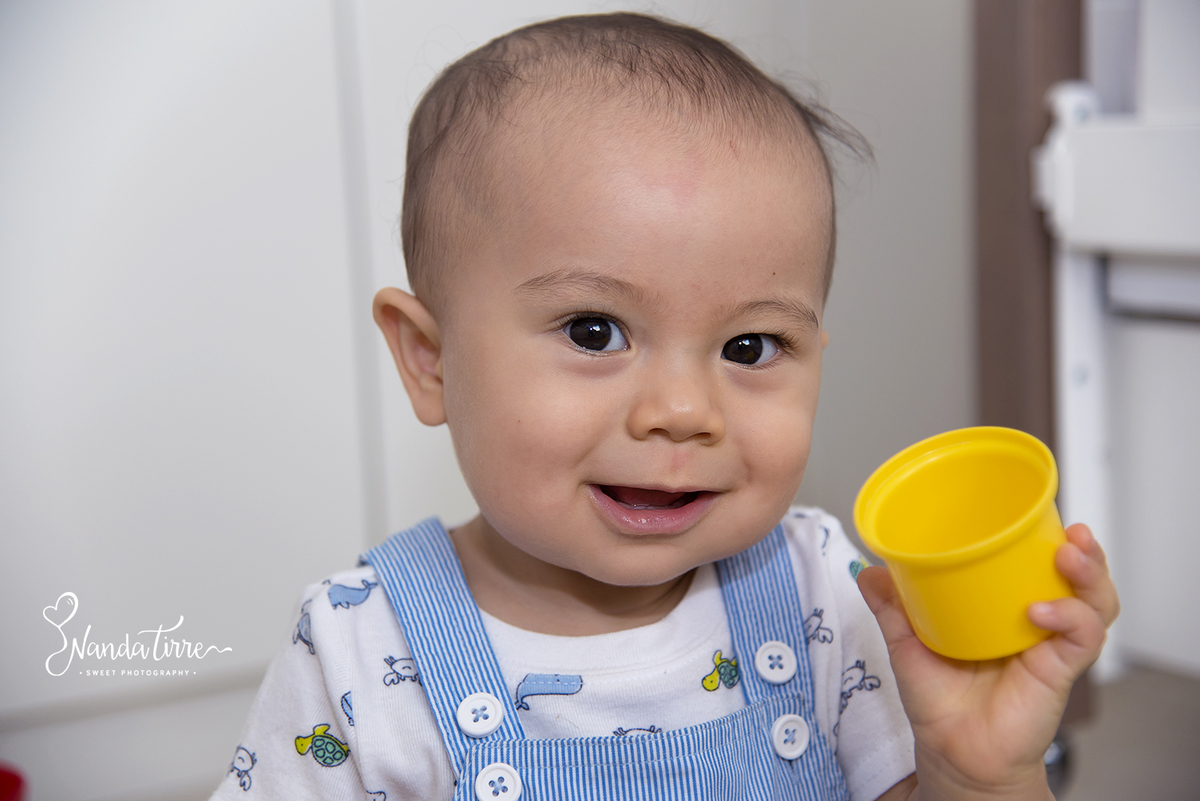 bebê-baby-fotografia-fotógrafo-foto-book-ensaio-fotográfico-estúdio-nanda-tirre-photo-acompanhamento-mãe-pai-rio-de-janeiro-rj-lifestyle-photography-photographer-RJ-criança-família-kids-infância-infantil-mês-meses-fotógrafa-fotos-sessão-crescimento-casa
