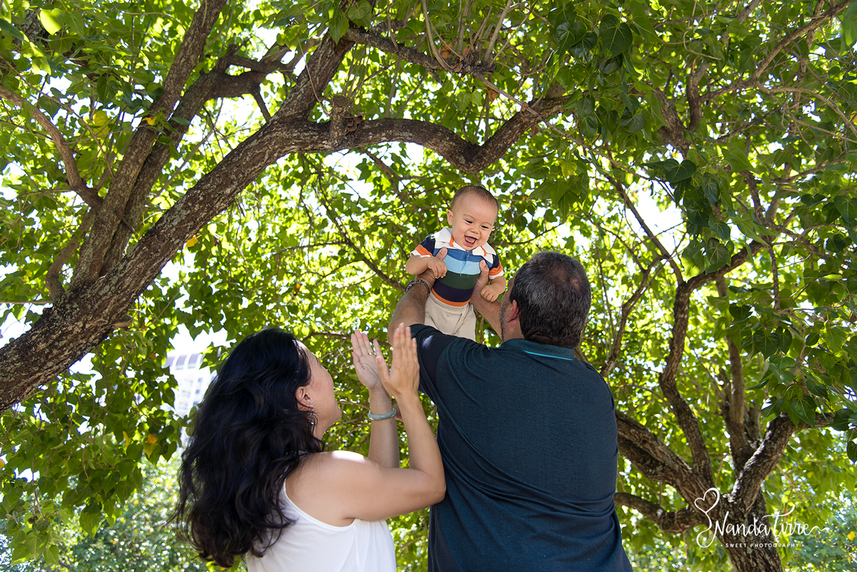 bebê-baby-fotografia-fotógrafo-foto-book-ensaio-fotográfico-estúdio-nanda-tirre-photo-acompanhamento-mãe-pai-rio-de-janeiro-rj-lifestyle-photography-photographer-RJ-criança-família-kids-infância-infantil-mês-meses-fotógrafa-fotos-sessão-crescimento-casa