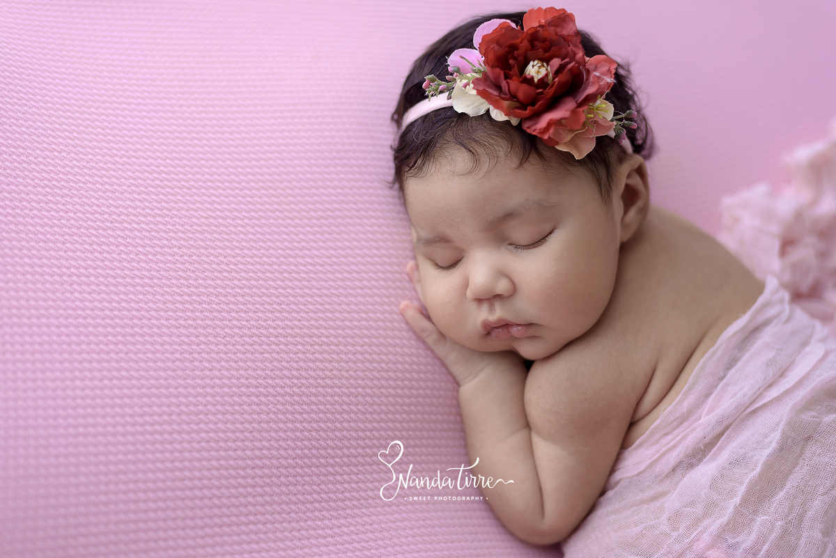 newborn-bebê-baby-fotografia-fotógrafo-foto-book-ensaio-fotográfico-estúdio-nanda-tirre-maternidade-perinatal-mãe-pai-grávida-gravidez-gestante-gestação-rio-de-janeiro-rj-parto-amamentação-RJ-recém-nascido-rio-recem-barra-da-tijuca-nascimento-fotos-nascer