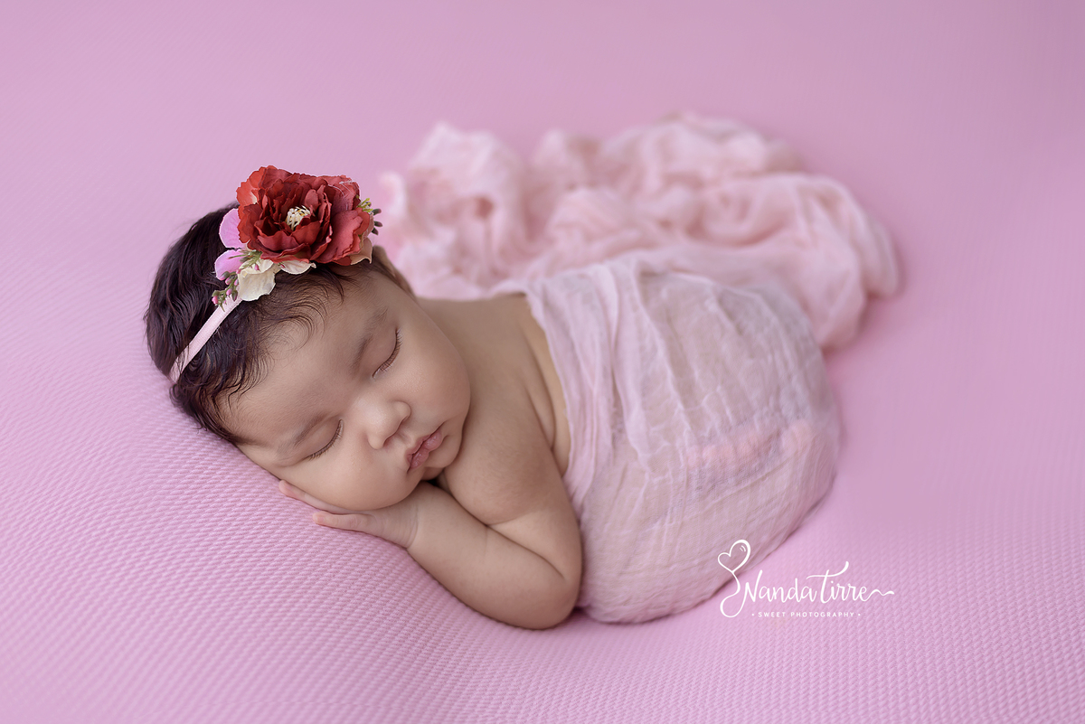 newborn-bebê-baby-fotografia-fotógrafo-foto-book-ensaio-fotográfico-estúdio-nanda-tirre-maternidade-perinatal-mãe-pai-grávida-gravidez-gestante-gestação-rio-de-janeiro-rj-parto-amamentação-RJ-recém-nascido-rio-recem-barra-da-tijuca-nascimento-fotos-nascer
