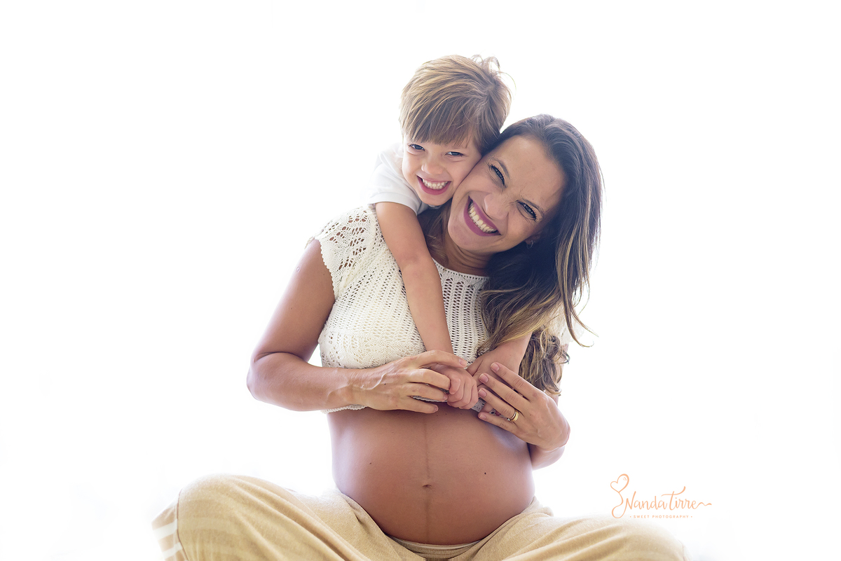 gravida-bebê-baby-fotografia-fotógrafo-foto-book-ensaio-fotográfico-estúdio-nanda-tirre-photo-maternidade-perinatal-cssj-mãe-pai-gravidez-gestante-gestação-rio-de-janeiro-rj-parto-amamentação-photography-photographer-RJ-newborn-recém-nascido