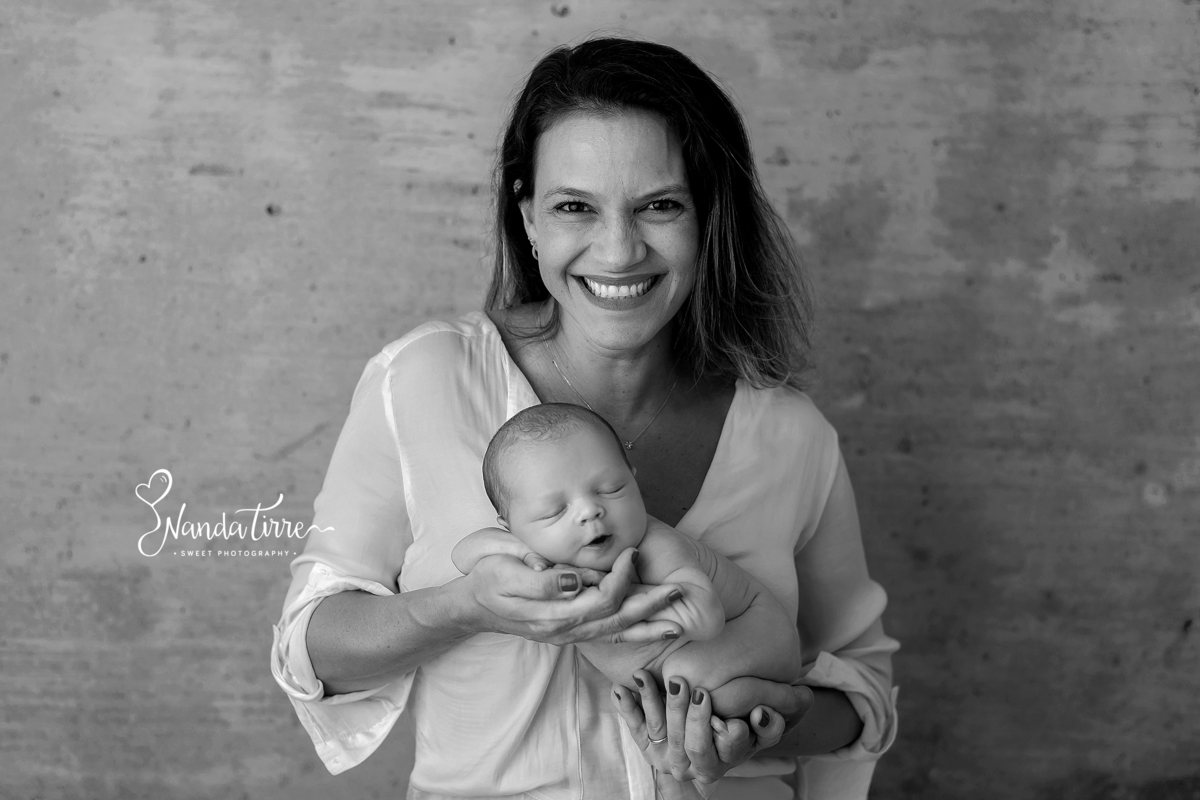 newborn-bebê-baby-fotografia-fotógrafo-foto-book-ensaio-fotográfico-estúdio-nanda-tirre-photo-maternidade-perinatal-cssj-mãe-pai-grávida-gravidez-gestante-gestação-rio-de-janeiro-rj-parto-amamentação-photography-photographer-RJ-recém-nascido-rio-recem