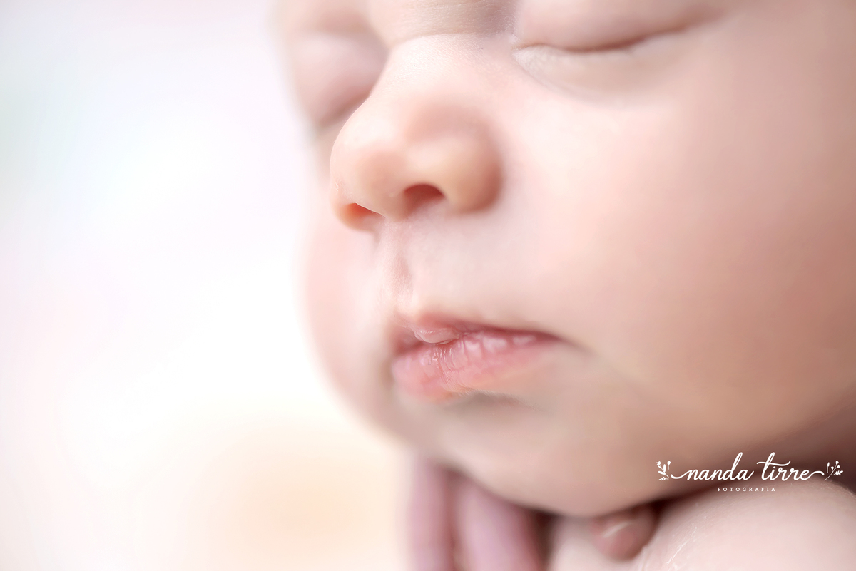 ensaio-newborn-recém-nascido-book-bebê-fotografia-foto-fotografo-teresopolis-rio de janeiro-rj-petropolis-maternidade-perinatal-hctco-nascimento-parto-itaipava-mãe-pai-nanda-tirre-friburgo-estúdio-sessão-fotográfica-fotográfico