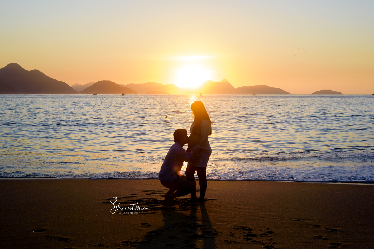 ensaio-gestante-gravida-bebê-fotografia-fotógrafo-foto-book-fotográfico-sessão-fotografica-externo-praia-nanda-tirre-maternidade-perinatal-gravidez-gestação-rio-de-janeiro-rj-parto-amamentação-newborn-recém-nascido-nascimento-teresopolis-hctco-parque