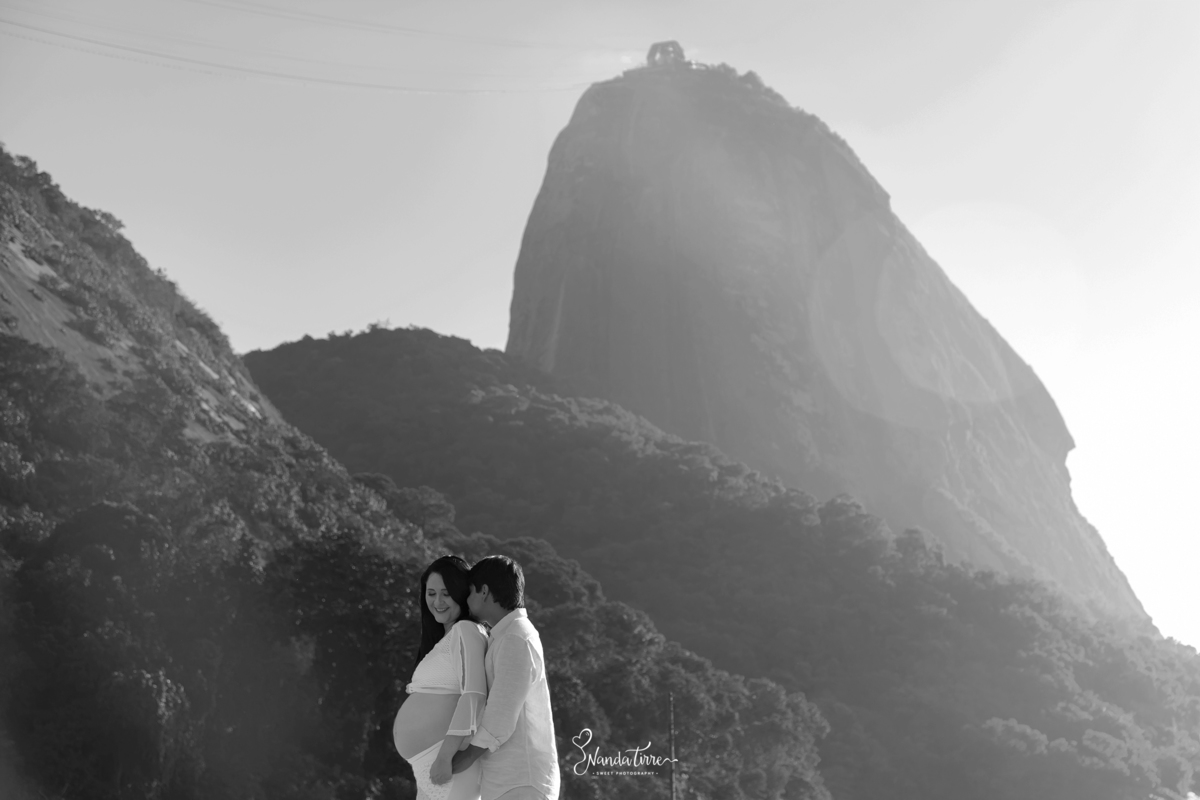 ensaio-gestante-gravida-bebê-fotografia-fotógrafo-foto-book-fotográfico-sessão-fotografica-externo-praia-nanda-tirre-maternidade-perinatal-gravidez-gestação-rio-de-janeiro-rj-parto-amamentação-newborn-recém-nascido-nascimento-teresopolis-hctco-parque