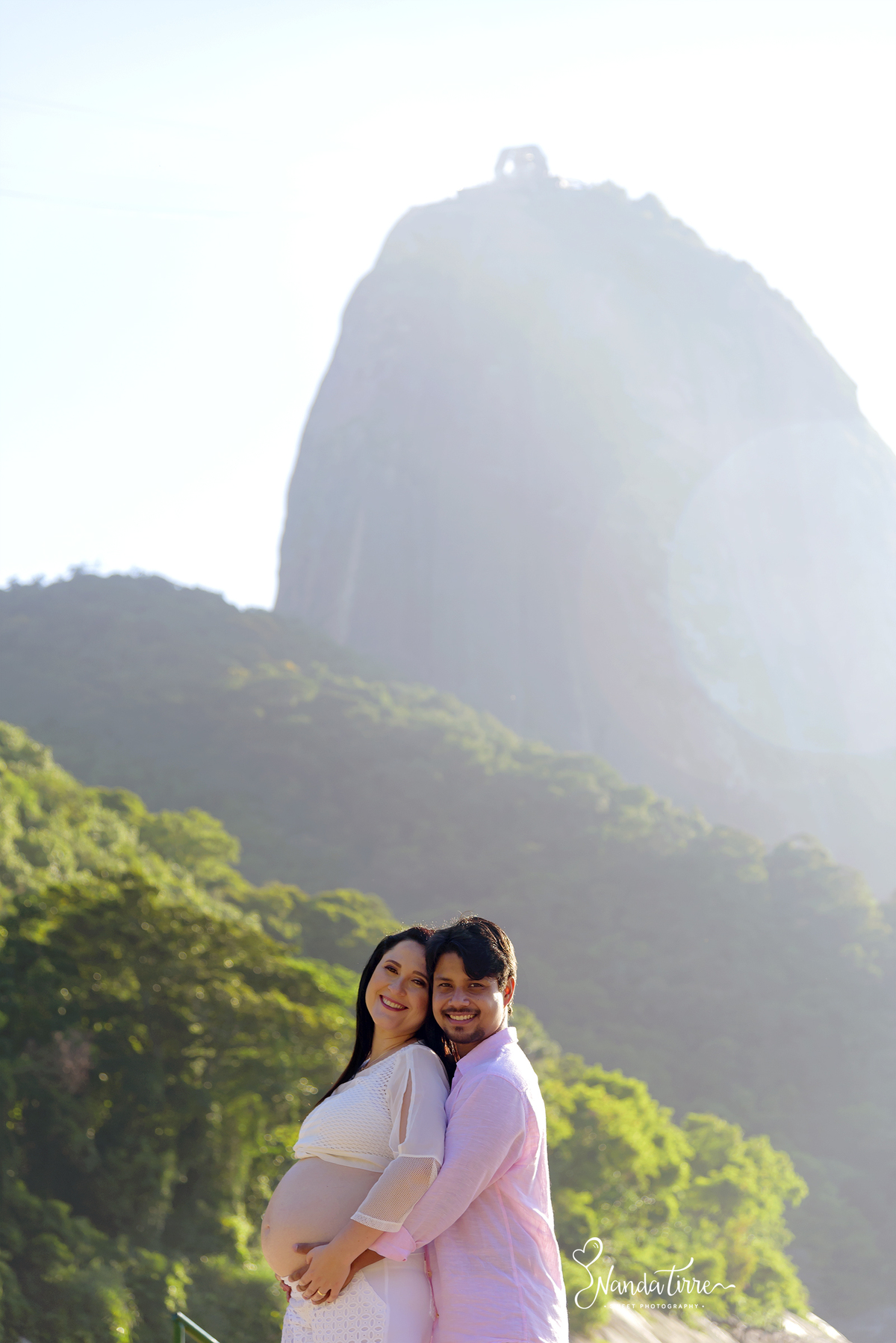 ensaio-gestante-gravida-bebê-fotografia-fotógrafo-foto-book-fotográfico-sessão-fotografica-externo-praia-nanda-tirre-maternidade-perinatal-gravidez-gestação-rio-de-janeiro-rj-parto-amamentação-newborn-recém-nascido-nascimento-teresopolis-hctco-parque