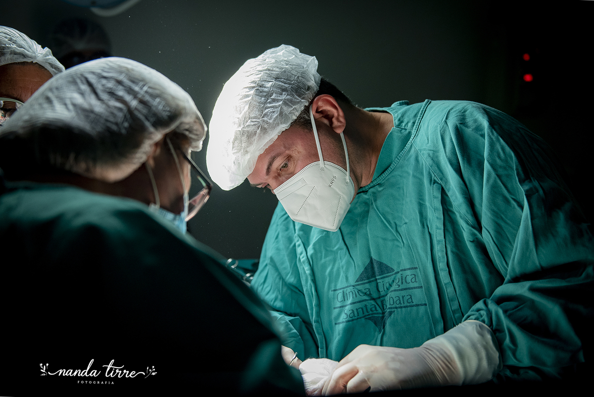 newborn-recem-nascido-bebê-fotografia-fotógrafo-foto-book-ensaio-fotográfico-estúdio-maternidade-perinatal-hctco-mãe-pai-grávida-gravidez-gestante-gestação-rio-de-janeiro-teresopolis-rj-parto-natural-vaginal-RJ-normal-cesárea-nascimento-amamentação-doula