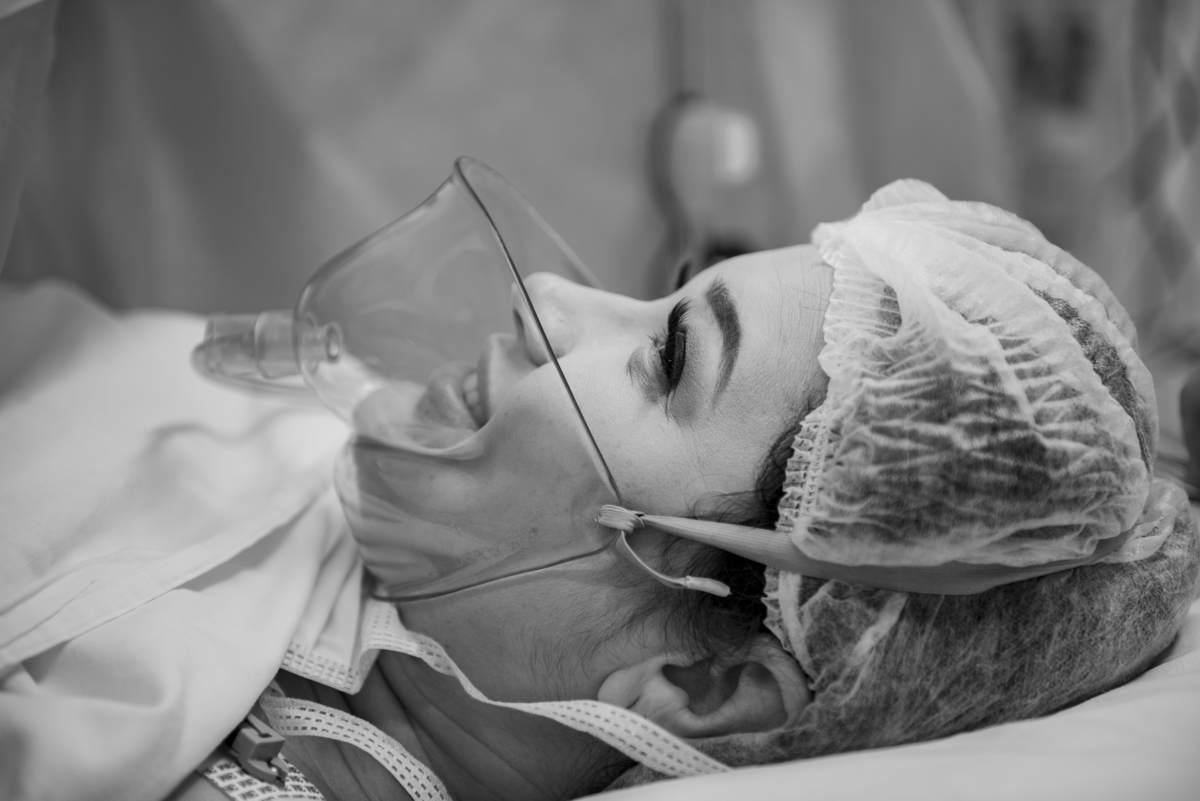 parto-nascimento-foto-fotografia-fotografo-cesarea-recem-nascido-bebê-newborn-rio de janeiro-rj-teresópolis-maternidade-perinatal-normal-vaginal-natural-obstetra-pediatra-família-berçário-nascer-hctco-doula-gestante-grávida-amamentação-gestação-mãe-video