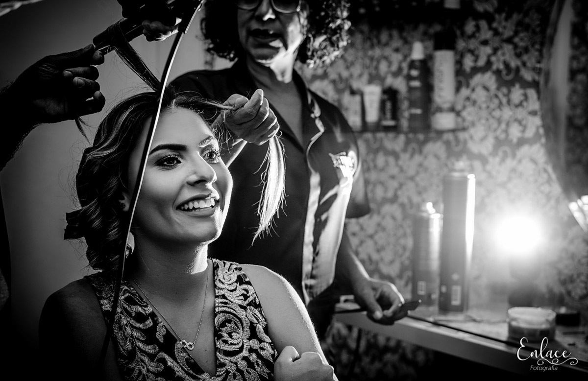 Festa de 15 anos, meninam lajeado RS, making of, família, vestido preto e prata