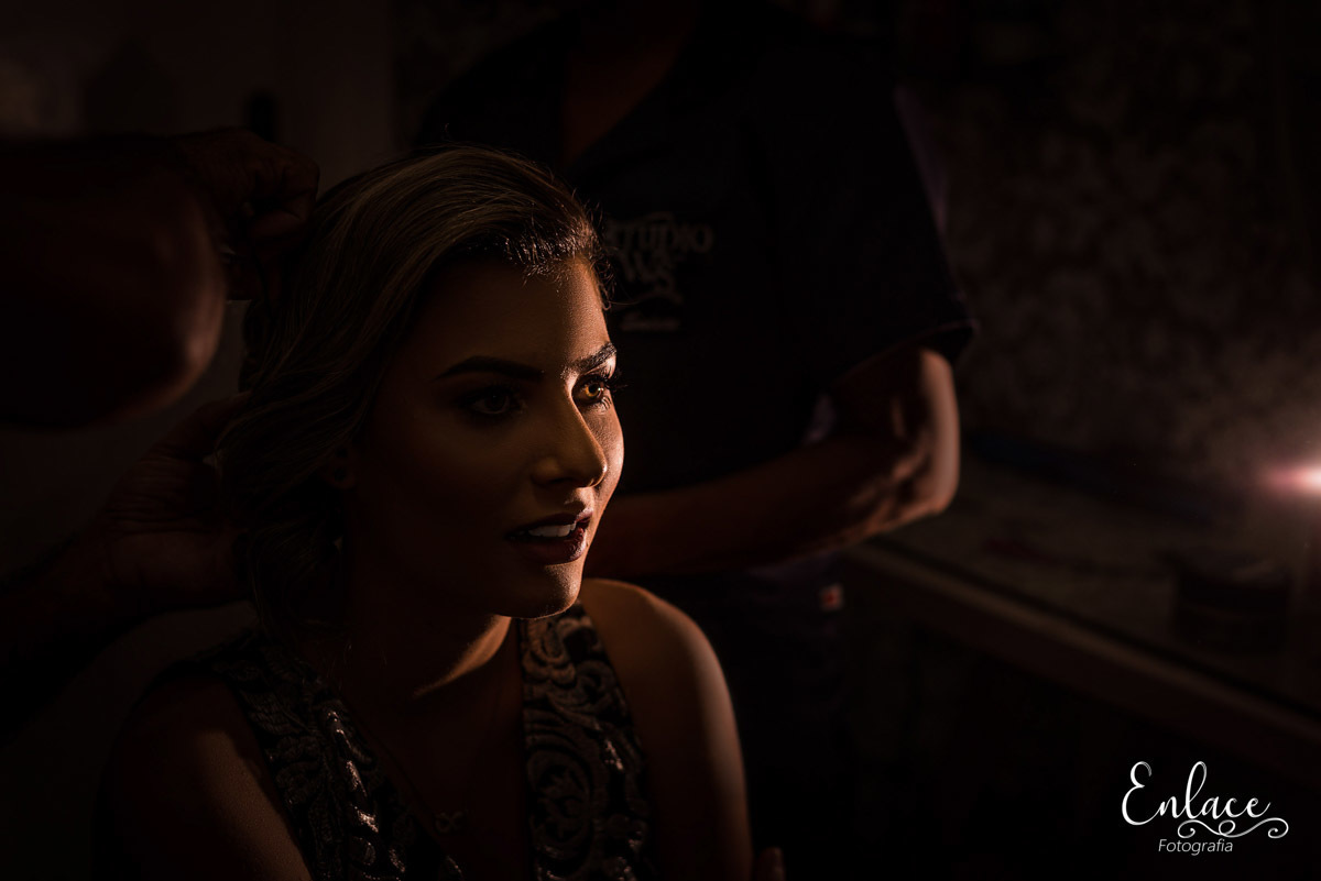 Festa de 15 anos, meninam lajeado RS, making of, família, vestido preto e prata