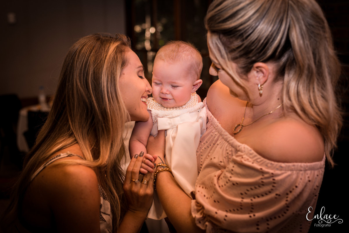 Batizado infantil , menina, 1 anos, clube de tiro e caça, igreja Paróquia Santo Inácio de Loyola, matriz, lajeado RS, decoração, família