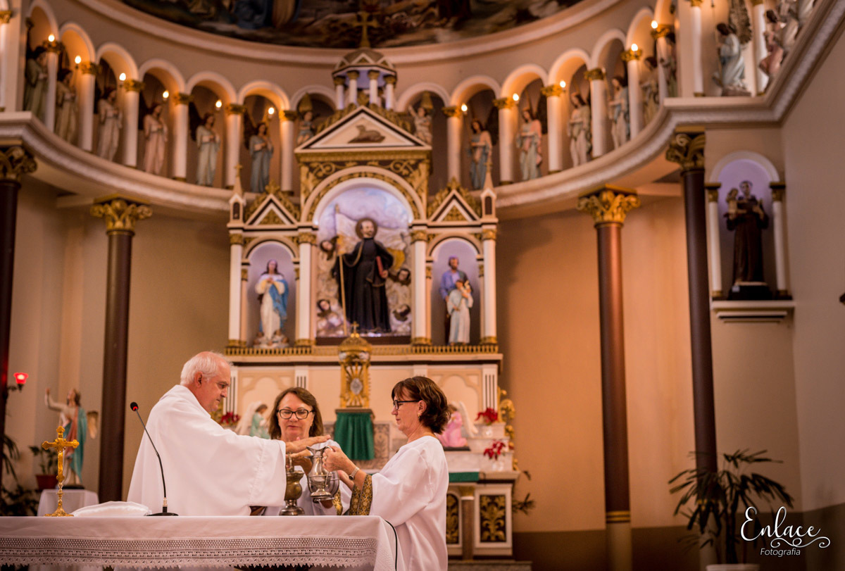 Batizado infantil , menina, 1 anos, clube de tiro e caça, igreja Paróquia Santo Inácio de Loyola, matriz, lajeado RS, decoração, família