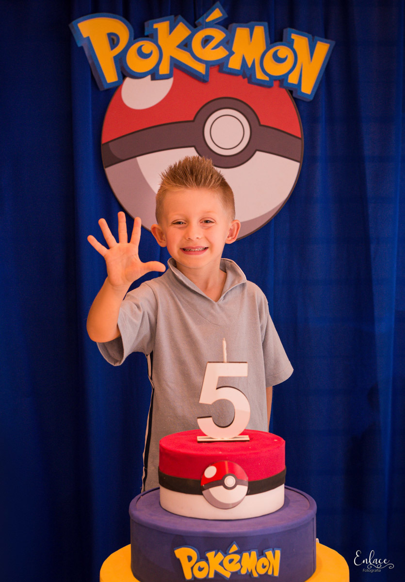 Aniversário infantil , menino, 5 anos, colorá casa de festas, lajeado RS, tema pokémon , decoração, família