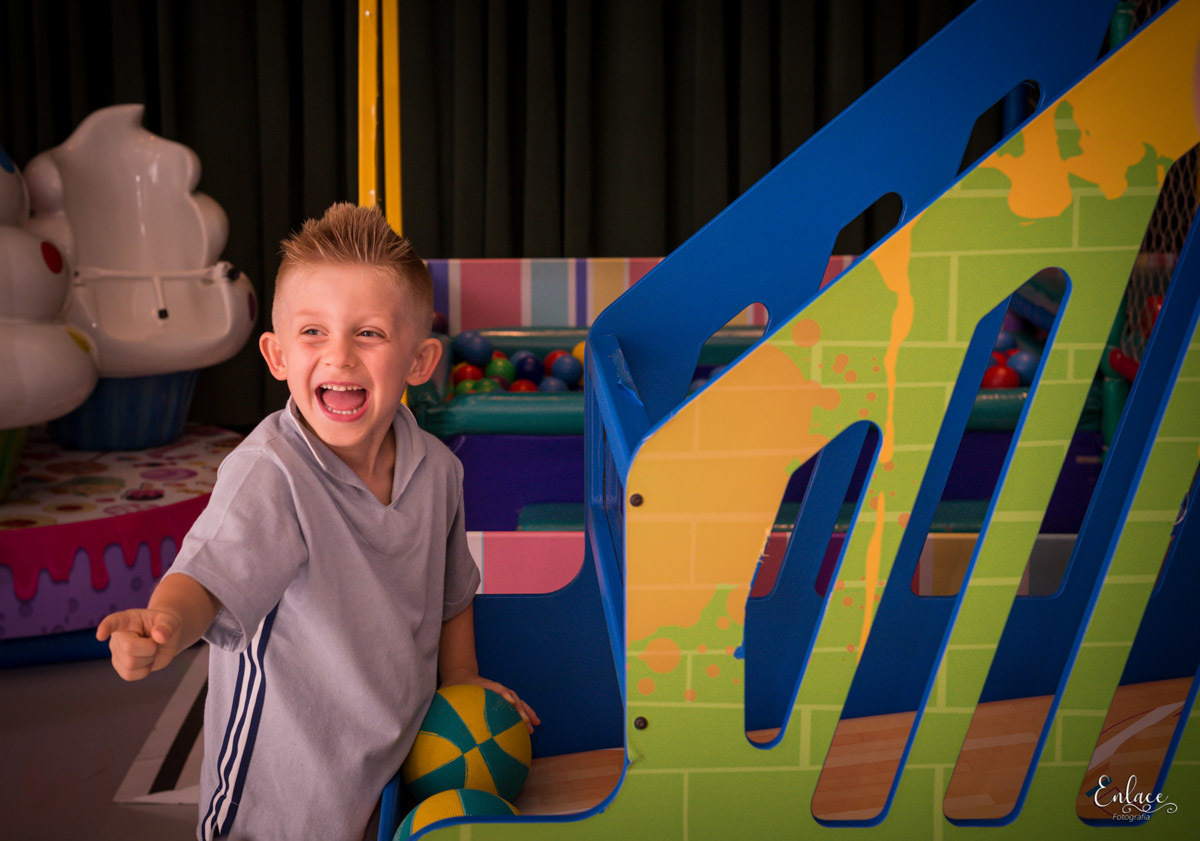 Aniversário infantil , menino, 5 anos, colorá casa de festas, lajeado RS, tema pokémon , decoração, família