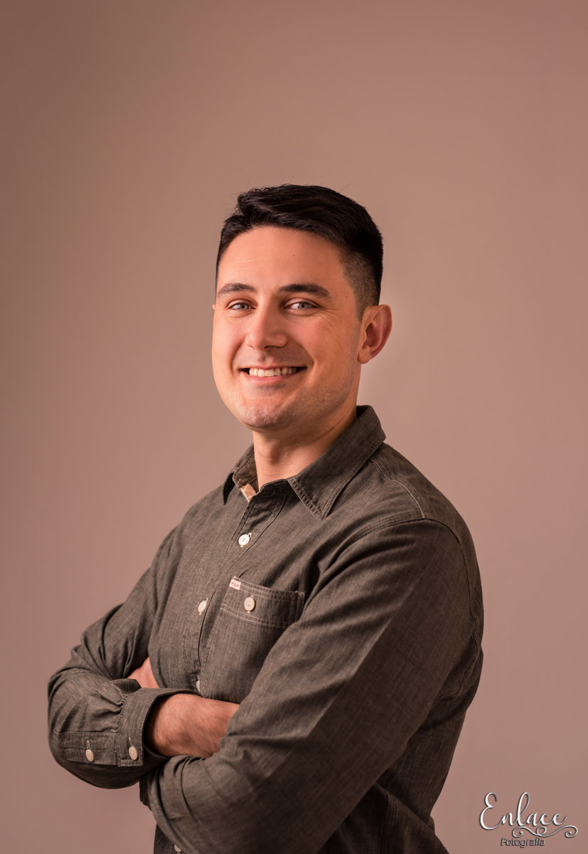 Sessão de retratos, lajeado RS, corporativo, Doutoranda em Educação Química / Pesquisador e Professor de Economia na UFRGS