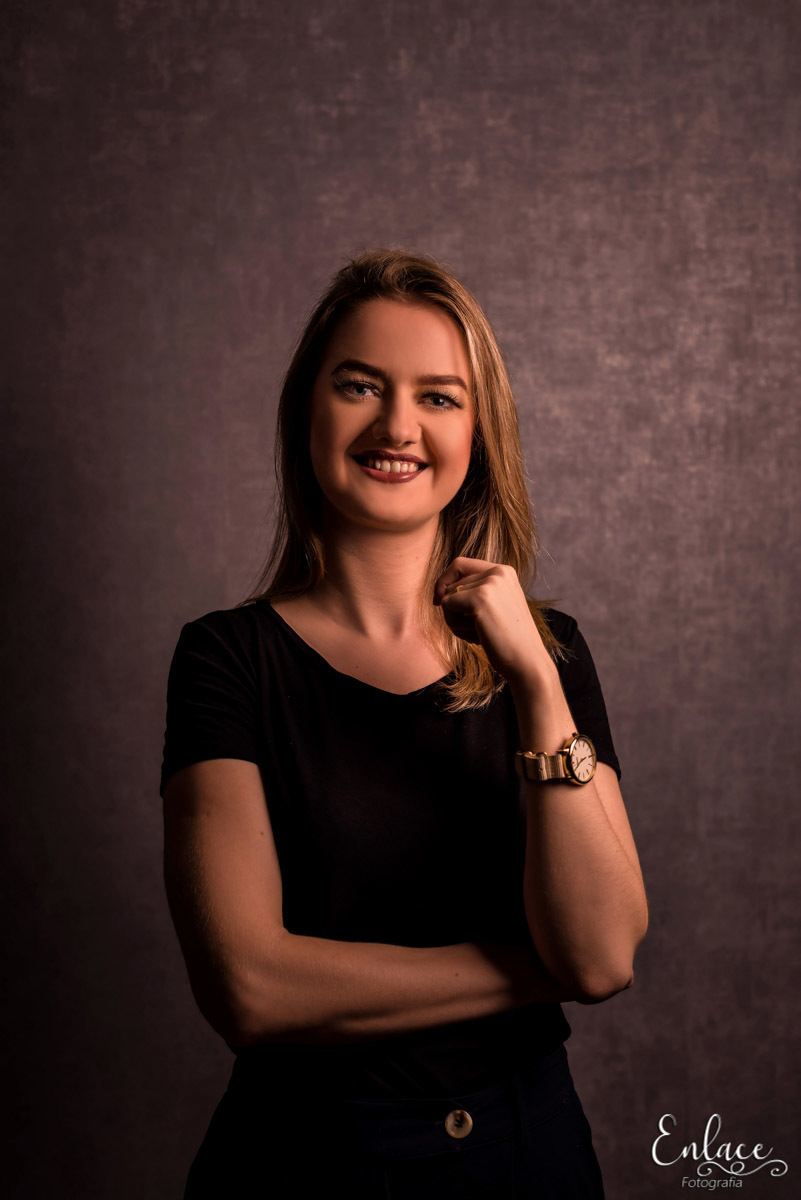 Sessão de retratos, lajeado RS, corporativo, Doutoranda em Educação Química / Pesquisador e Professor de Economia na UFRGS