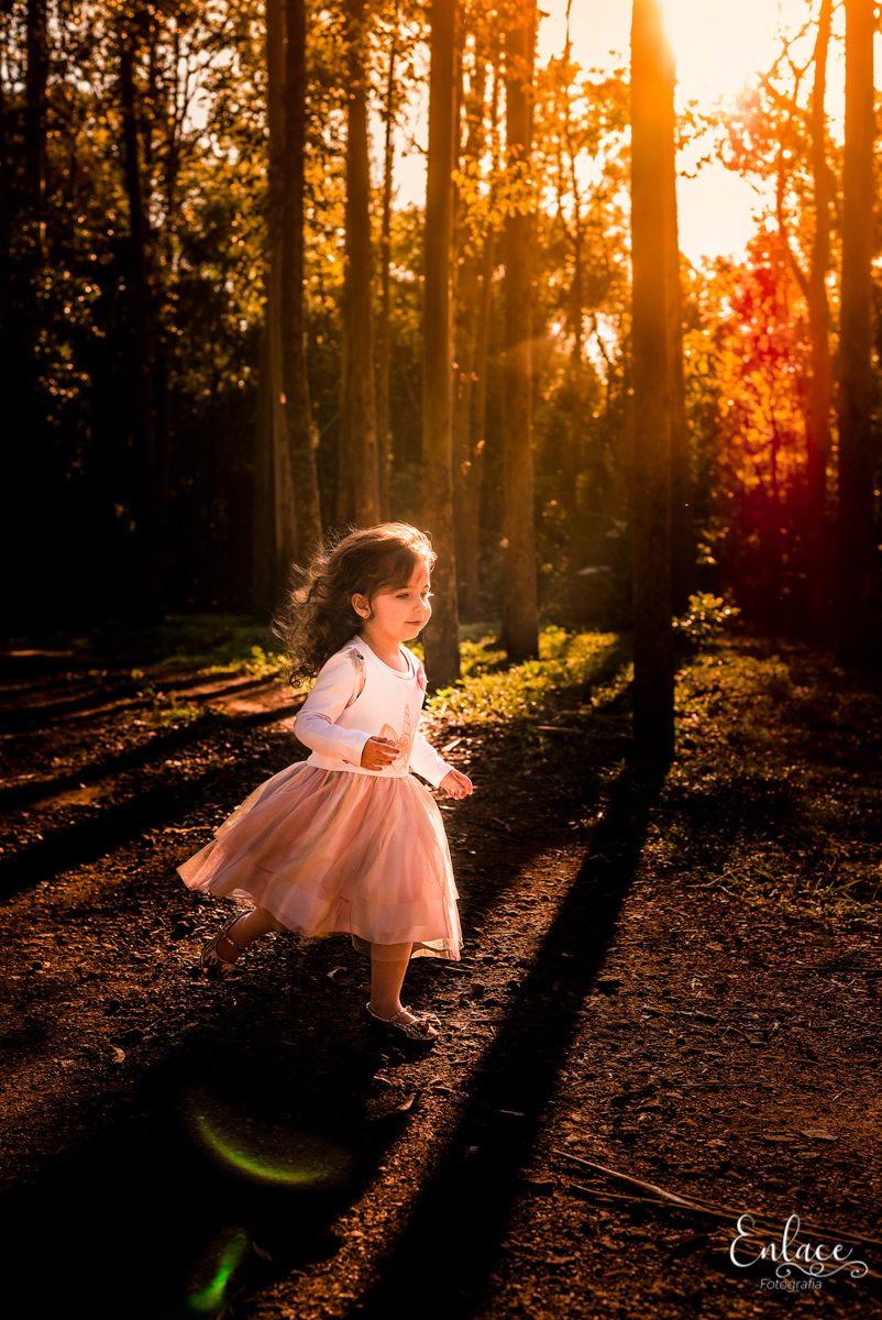ensaio-de-família-infantil-manuela-3-anos-menina-criança-linda-centro-de-lazer-arroio-grande-arroio-do-meio-lajeado-rs-fotografia-enlace-vinicius-scherer-fotografialajeado