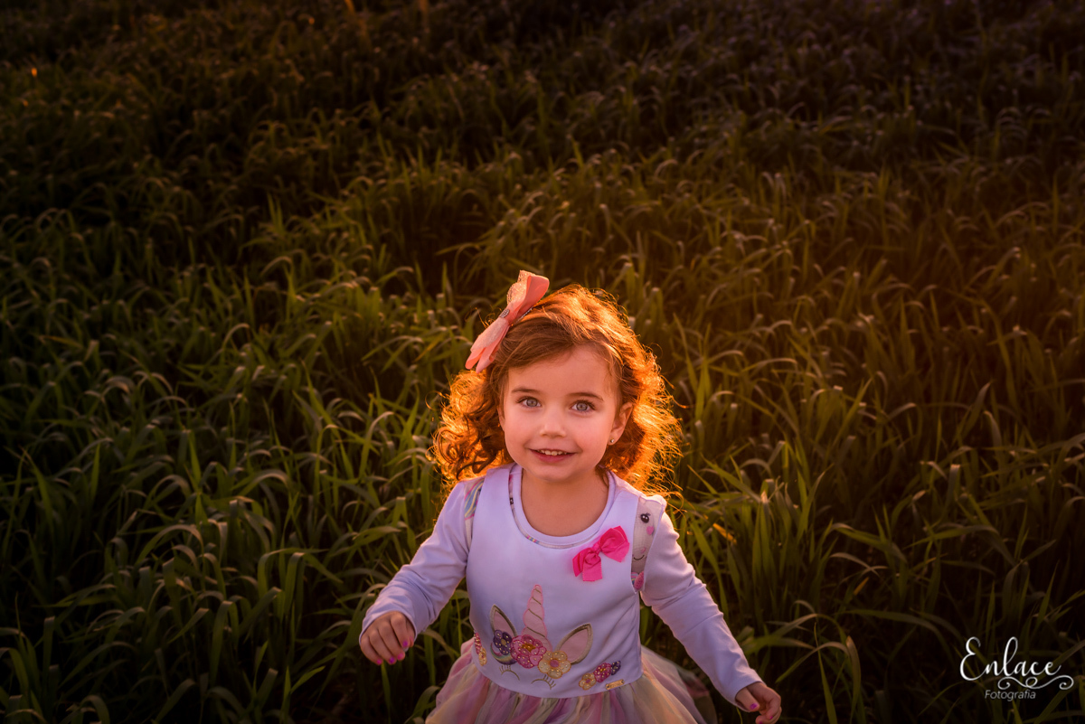 ensaio-de-família-infantil-manuela-3-anos-menina-criança-linda-centro-de-lazer-arroio-grande-arroio-do-meio-lajeado-rs-fotografia-enlace-vinicius-scherer-fotografialajeado