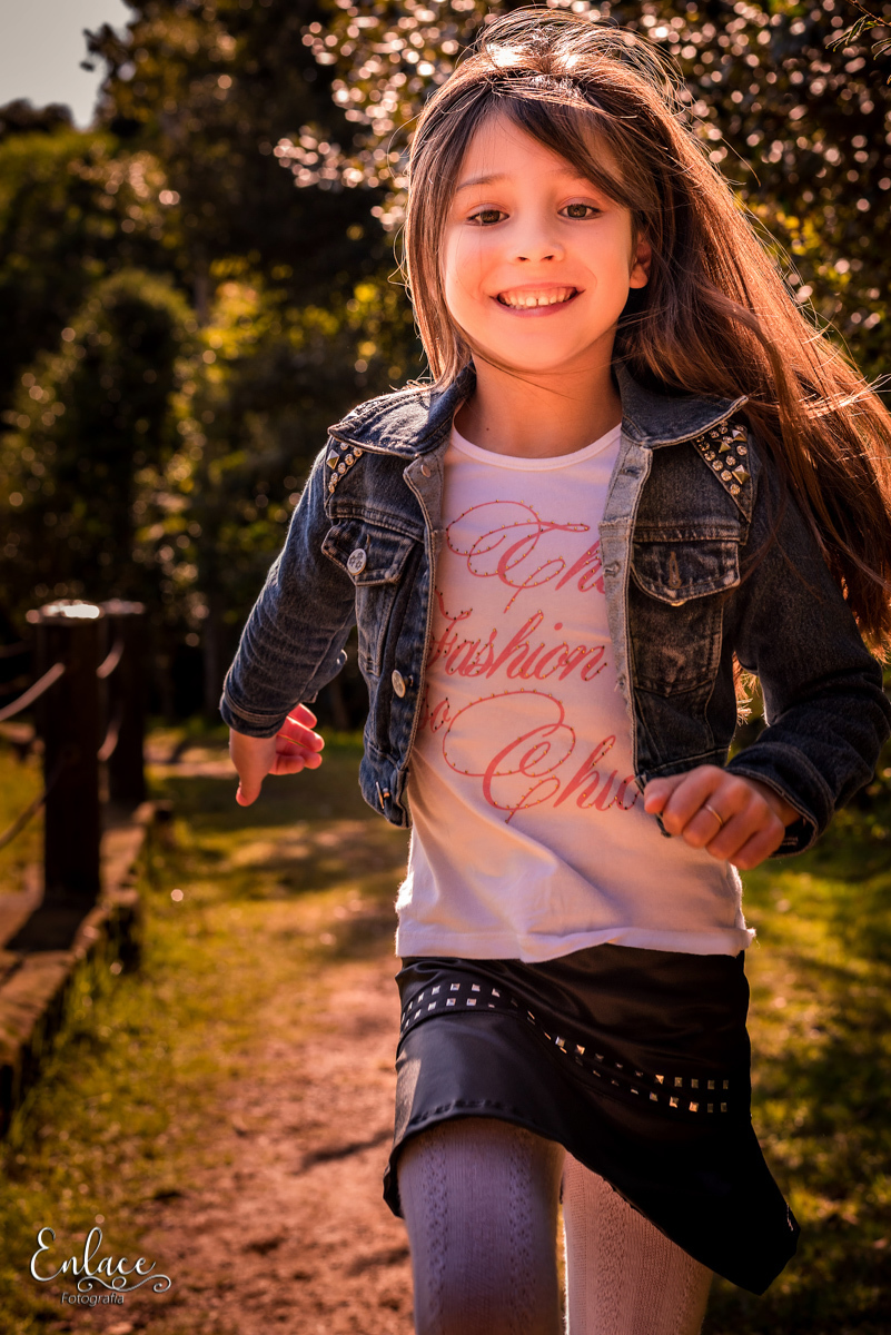 ensaio-de-família-infantil-rafaella-yasmin-6-anos-2-meninas-crianças-lindas-parque-do-engenho-lajeado-rs-fotografia-enlace-vinicius-scherer-fotografialajeado