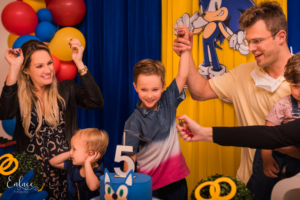 aniversário-família-infantil-vicente-lucca-5-anos-2-meninos-crianças-lindos-colorá-casa-de-festas-lajeado-rs-fotografia-enlace-vinicius-scherer-fotografialajeado