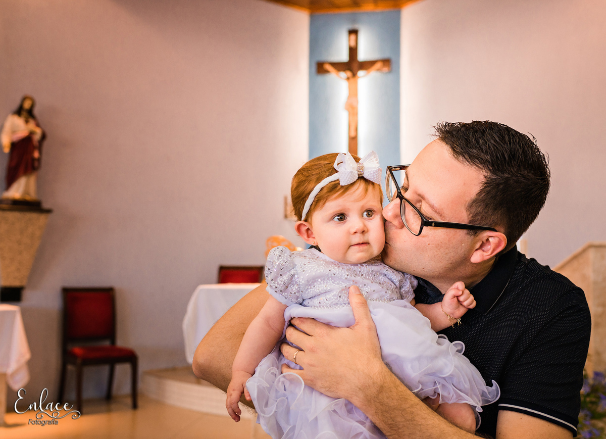batizado-lajeado-rio-grande-do-sul-menina-batismo-família-pandemia-2020-distanciamento-social-brasil-rs-fotografo-enlace-vinicius-scherer 