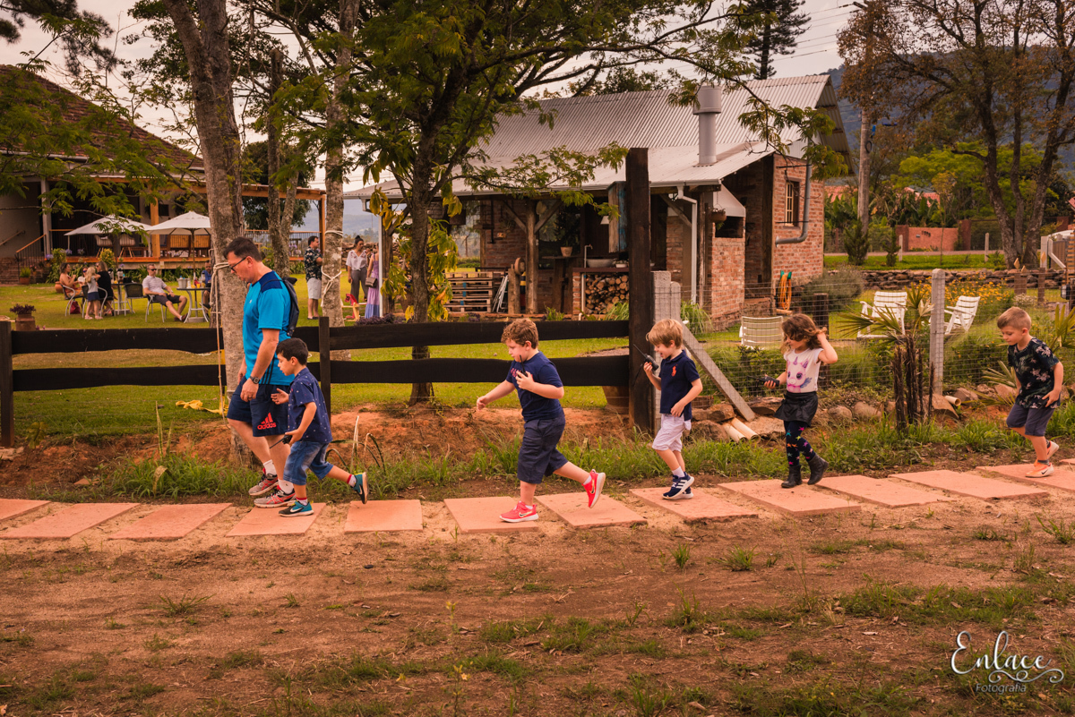 Aniversário infantil Menino  Família Tema minions momentos Antigo Armazem Bistro Colinas Lajeado RS Momentos brincadeiras sitio