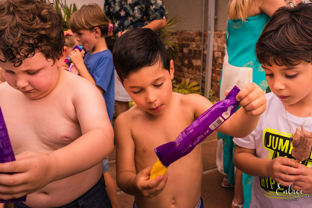 Aniversário infantil Menino  Família Tema minions momentos Antigo Armazem Bistro Colinas Lajeado RS Momentos brincadeiras sitio picolé