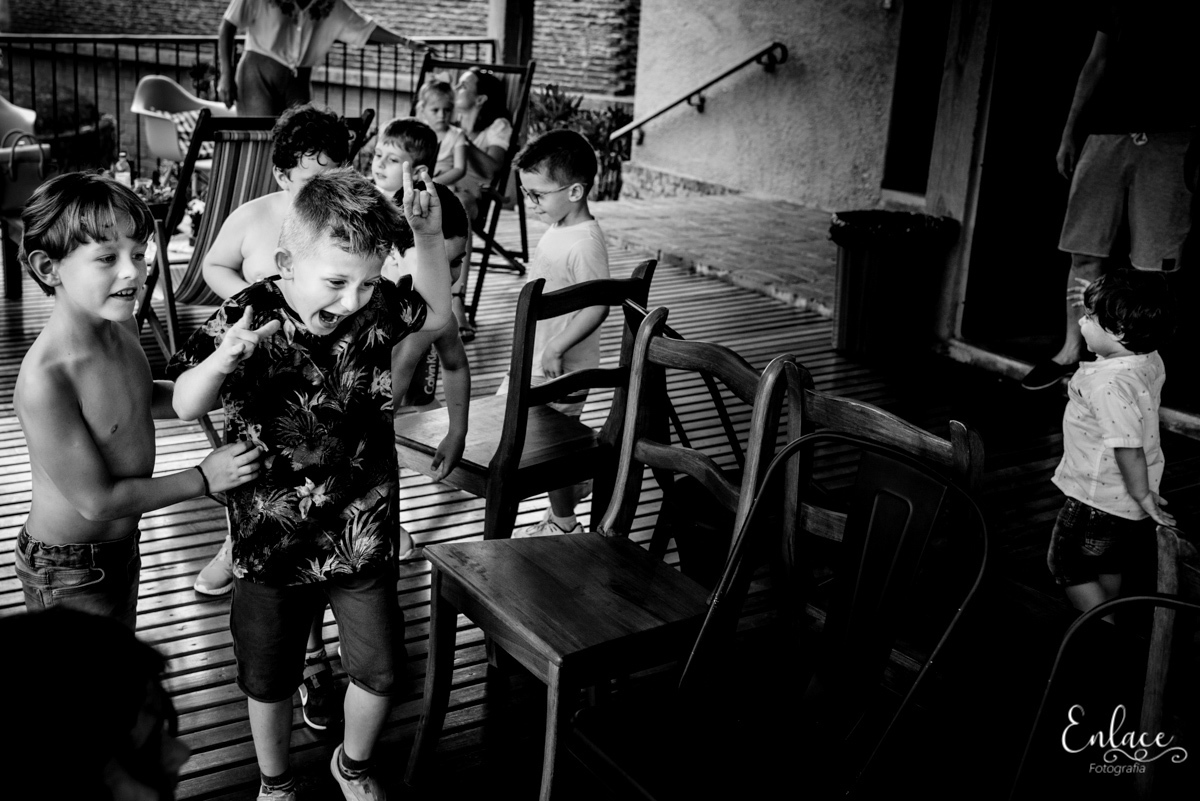 Aniversário infantil Menino  Família Tema minions momentos Antigo Armazem Bistro Colinas Lajeado RS Momentos brincadeiras sitio dança da cadeira